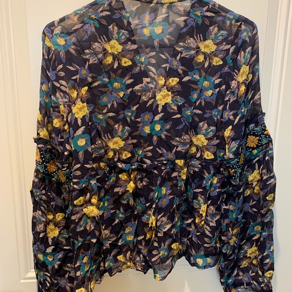 Anthropologie blouse with beautiful embroidery - Picture 2 of 3